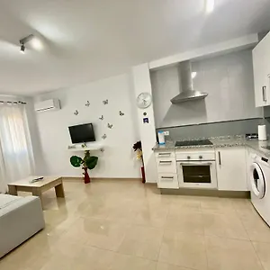 smile-nerja-chic-apartment-with-wifi-4-guests.hotelsinnerja.org/