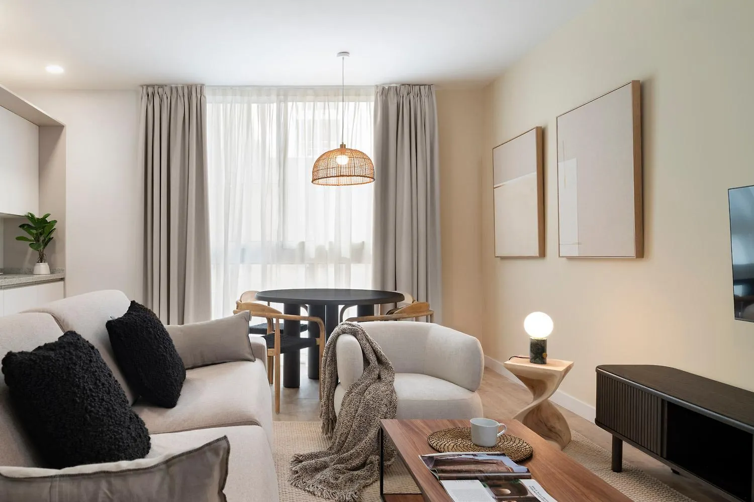 Magno Apartments O'Donnell 塞维利亚 0*,